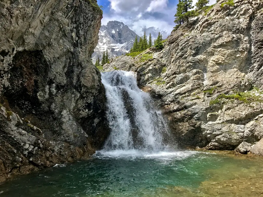 黃刀鎮極光之旅：一生必遊的夢幻仙境